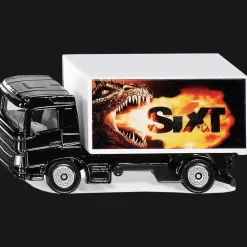 Pojazd ciężarowy z nadwoziem skrzyniowym SIXT