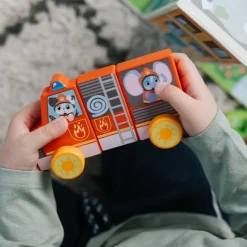 Zabawka drewniana Tiny Tails, Magnetic Vehicle: Fire Truck